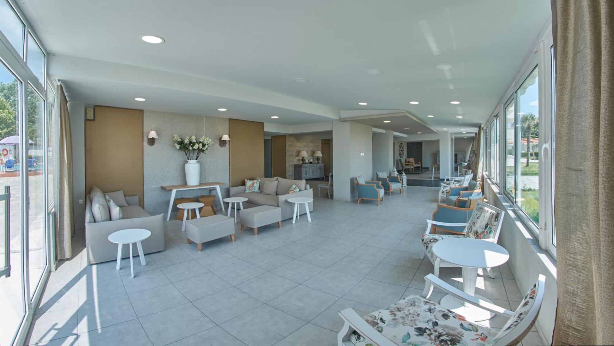 Hotel Sarti Beach 외부 사진