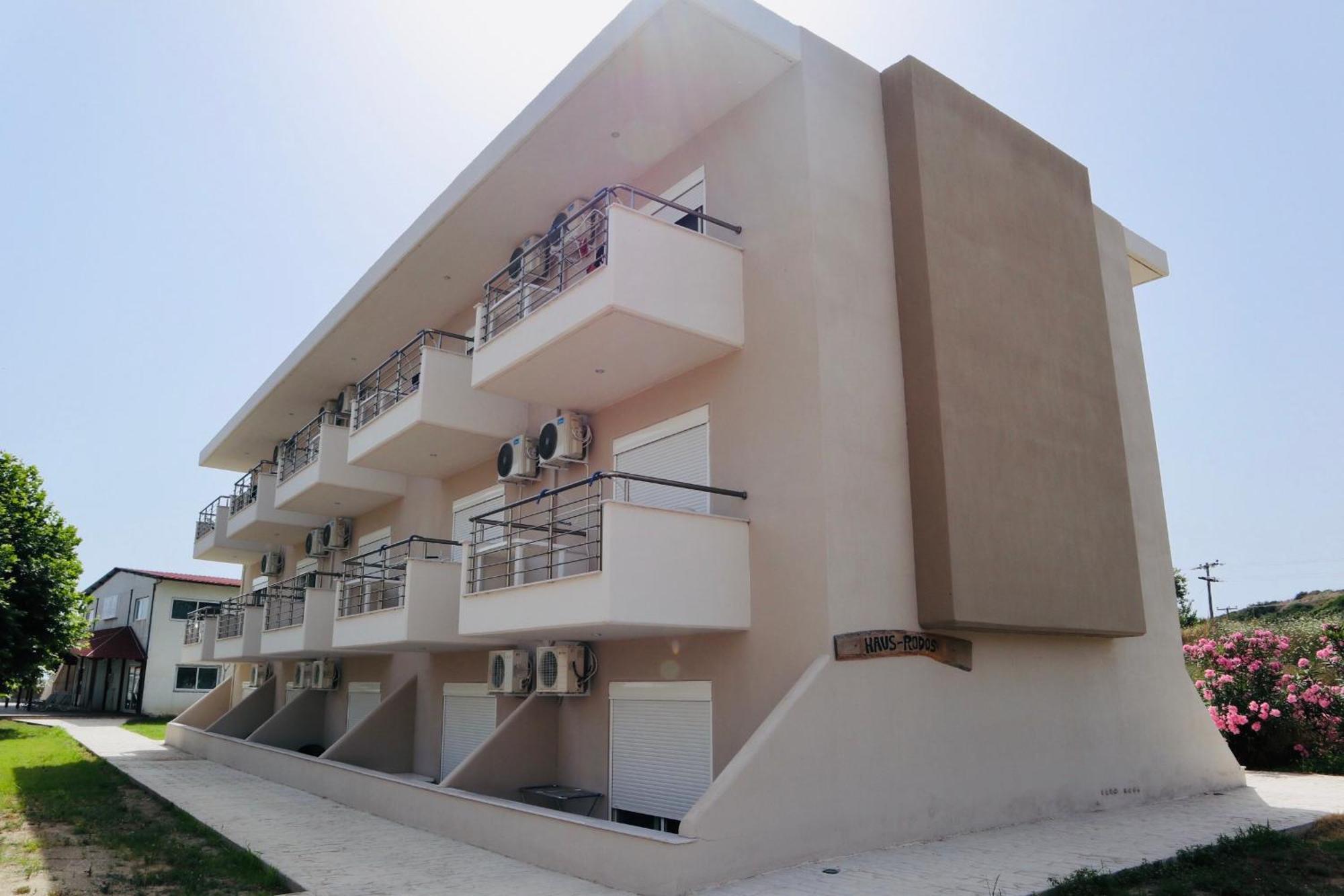 Hotel Sarti Beach 외부 사진